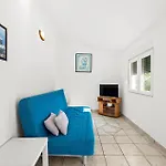 1 Bedroom Stunning In Daire *