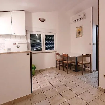 1 Bedroom Stunning In Apartment Betina (Sibenik-Knin)