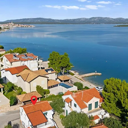 Daire 1 Bedroom Stunning In Betina (Sibenik-Knin)