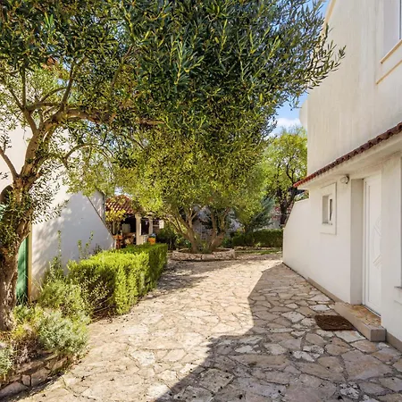 Daire 1 Bedroom Stunning In