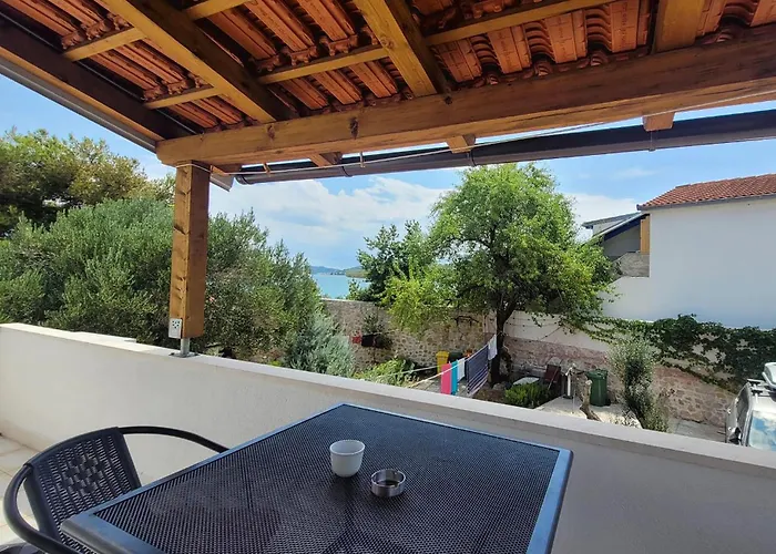 1 Bedroom Stunning In