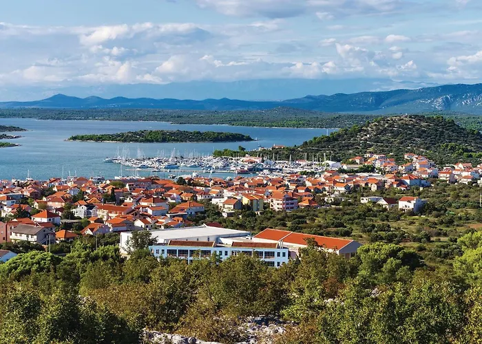 1 Bedroom Stunning In *